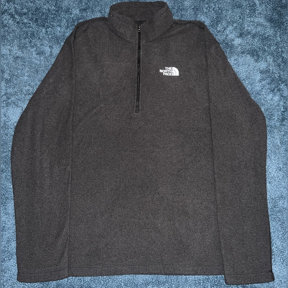 Black North Face quarter zip fleece